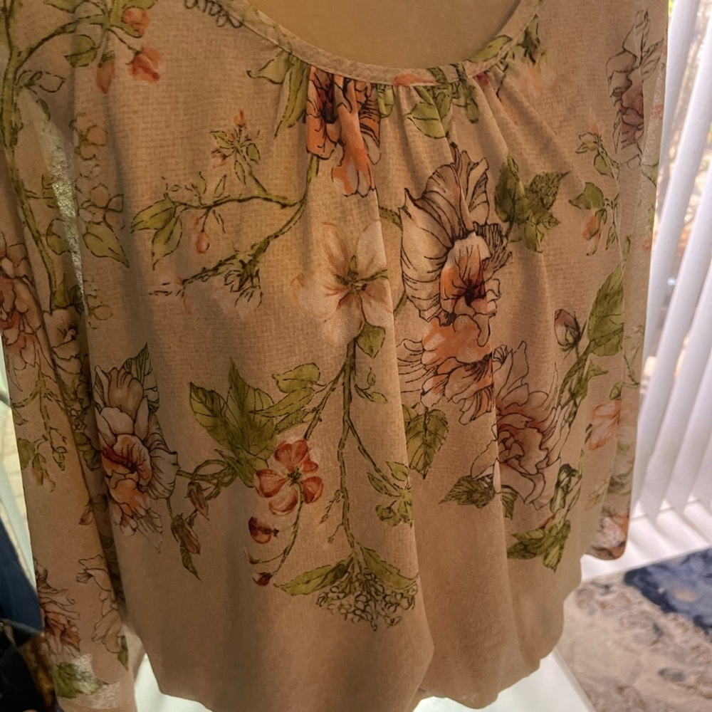 Susan Graver Floral Scoop-Neck Top in Cream, Green and Peach